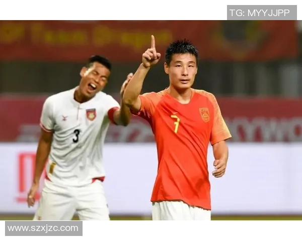 足球明星李天成的成长历程与辉煌成就全景解析 足球明星李天成的成长历程与辉煌成就全景解析