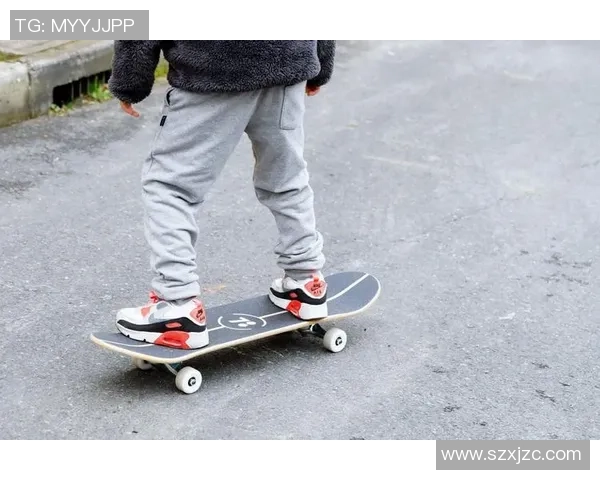 广州滑板队的奋斗与成长:一段不平凡的滑板纪实之旅 广州滑板队的奋斗与成长:一段不平凡的滑板纪实之旅