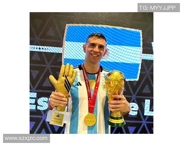 足球守门员明星的传奇之路与他们在赛场上的精彩瞬间回顾